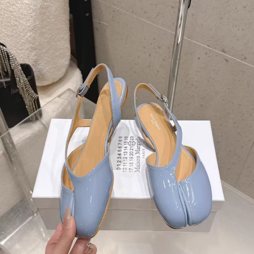 MM6 Maison Martin Margiela Light Blue Split-Toe Slingback Mules - Picture 3 of 9